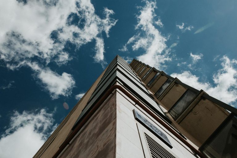 Amundi Immobilier : la puissance tranquille des SCPI à l’échelle institutionnelle