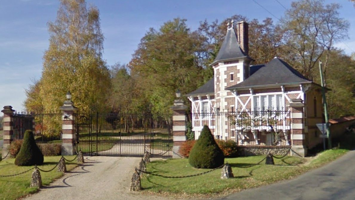 maison alain delon prix